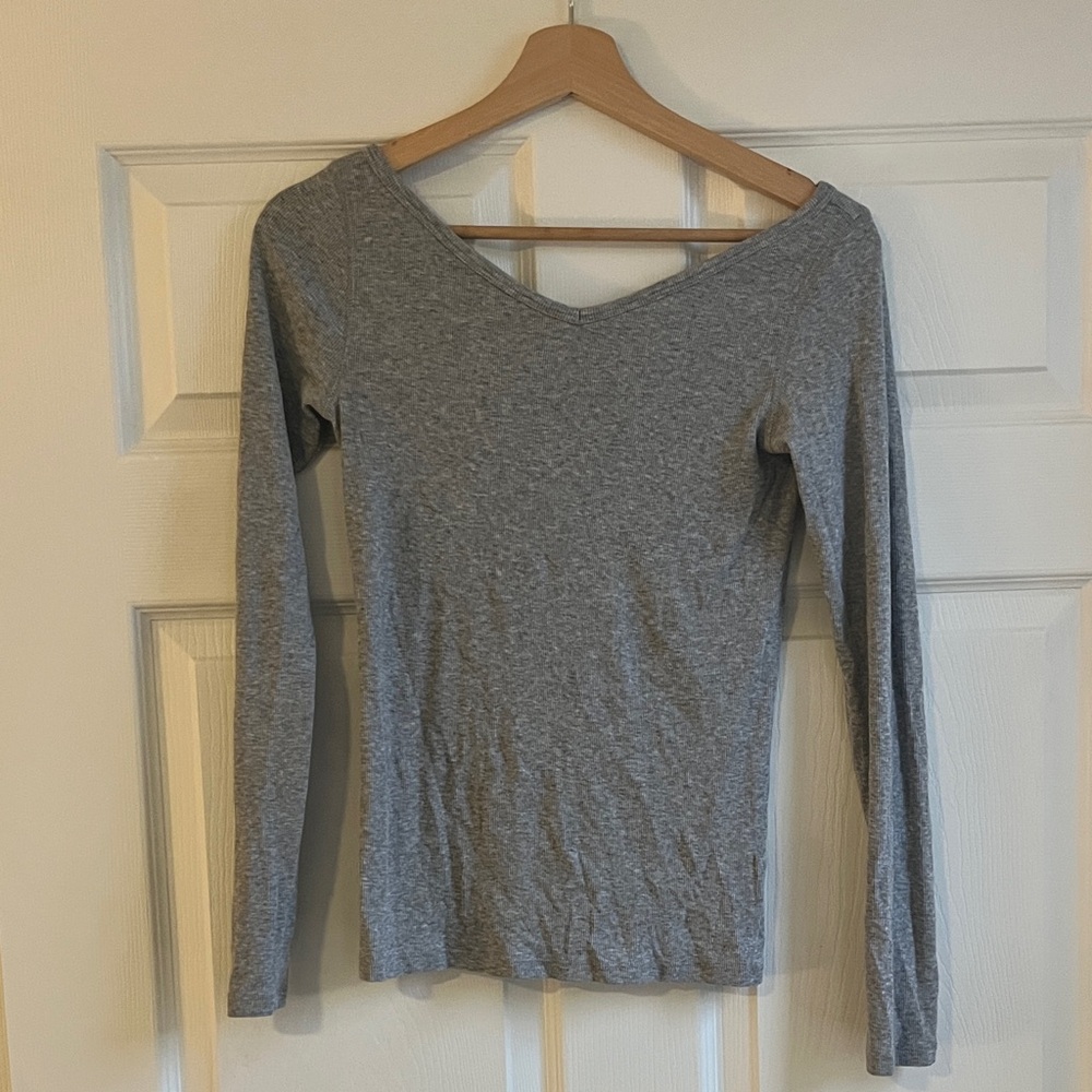 Everlane Heather Gray Long Sleeve Blouse